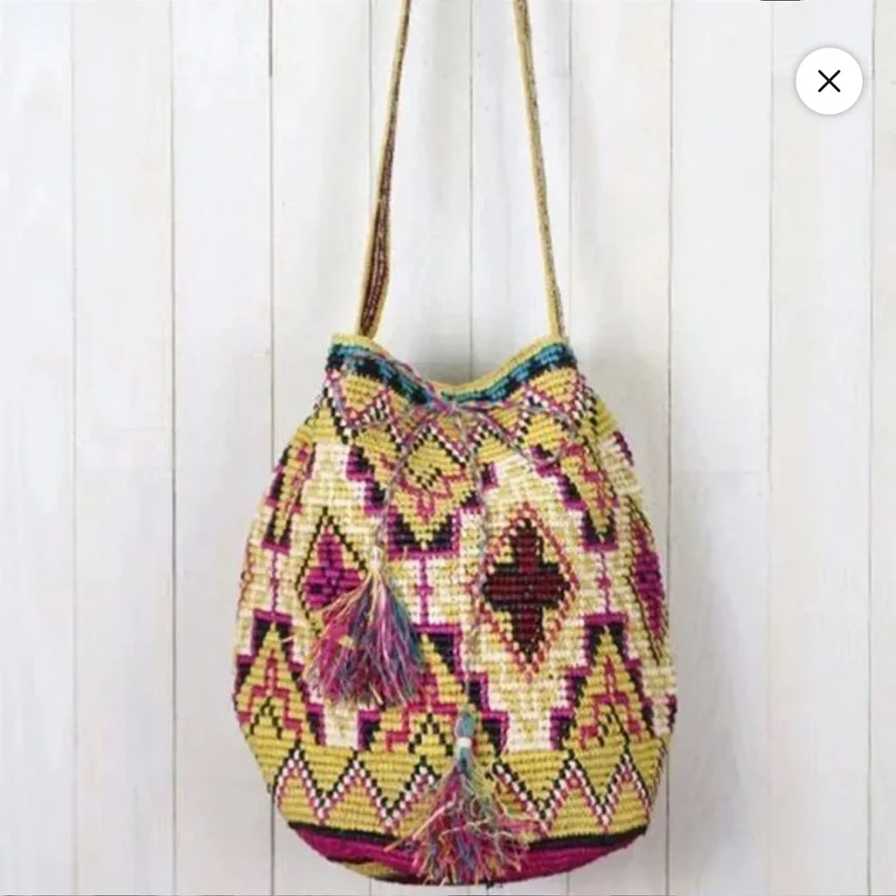 NWT Love Stitch Woven Bag - Picture 2 of 2